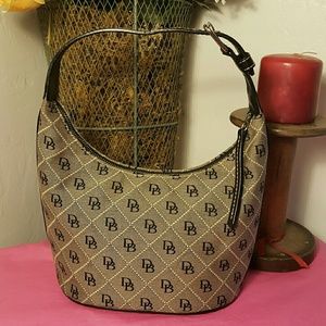 Dooney & Bourke purse